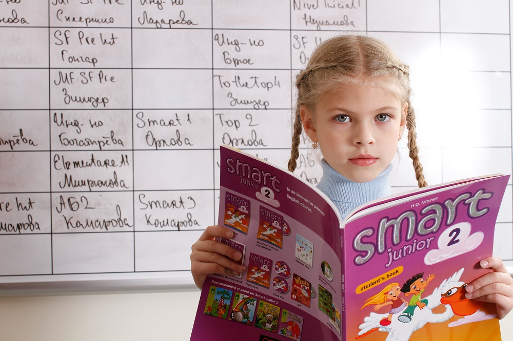 Зачем ребёнку языковая школа? 