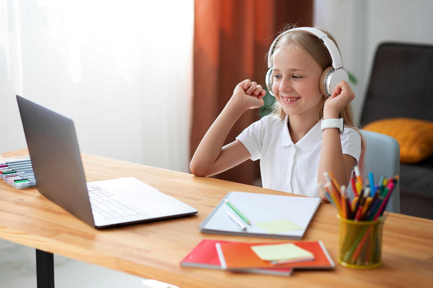 little-girl-participating-in-online-classes_23-2149041078.jpg
